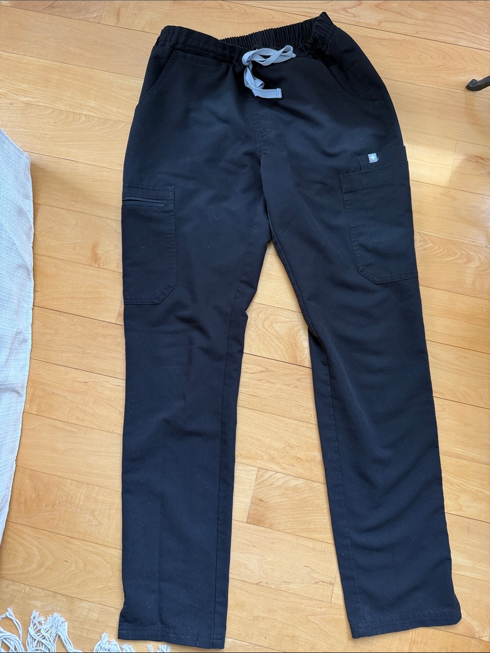 FIGS Yola Skinny Scrub Pants – Black – Women’s XS
